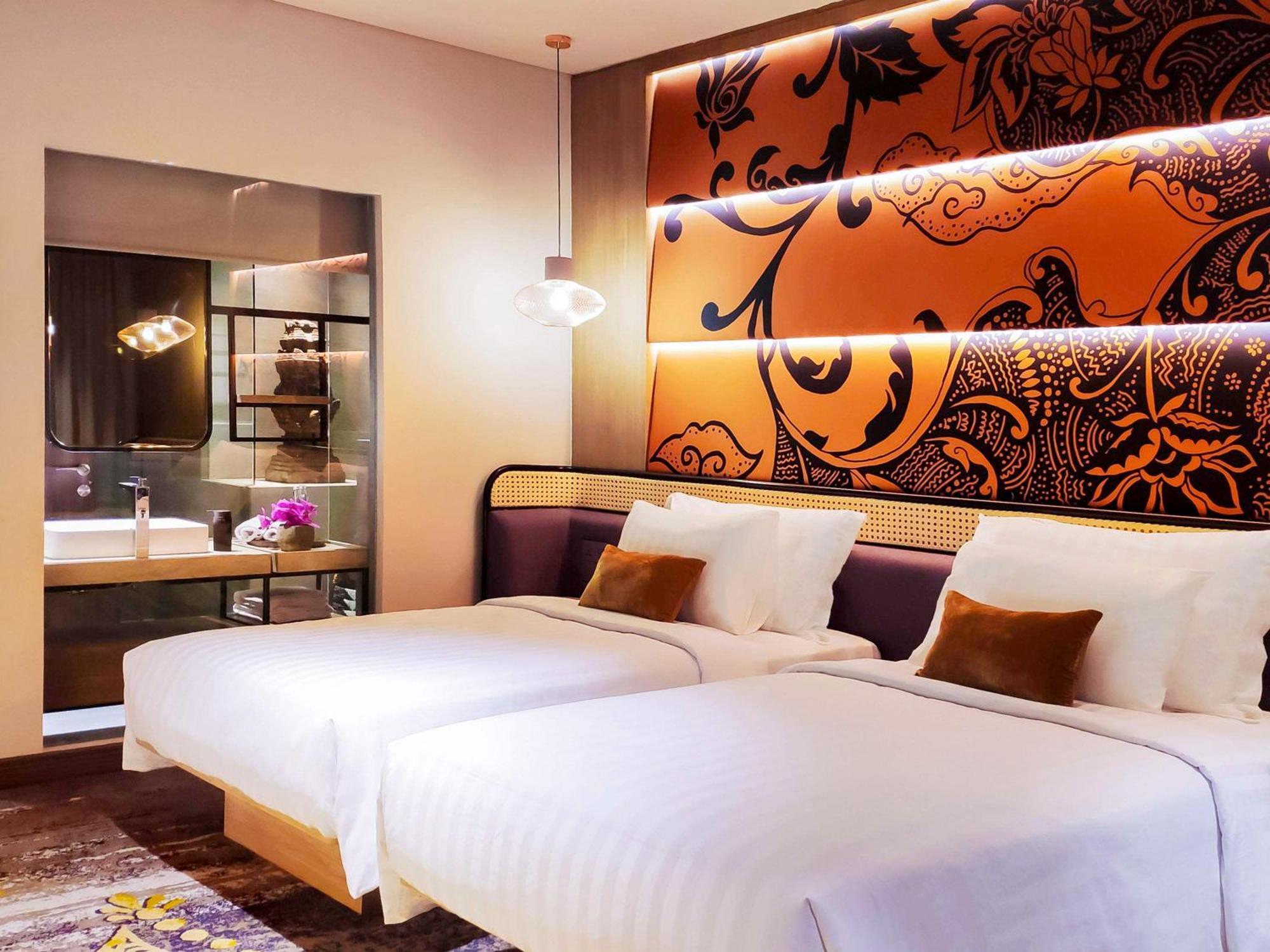 Grand Mercure Malang Buitenkant foto